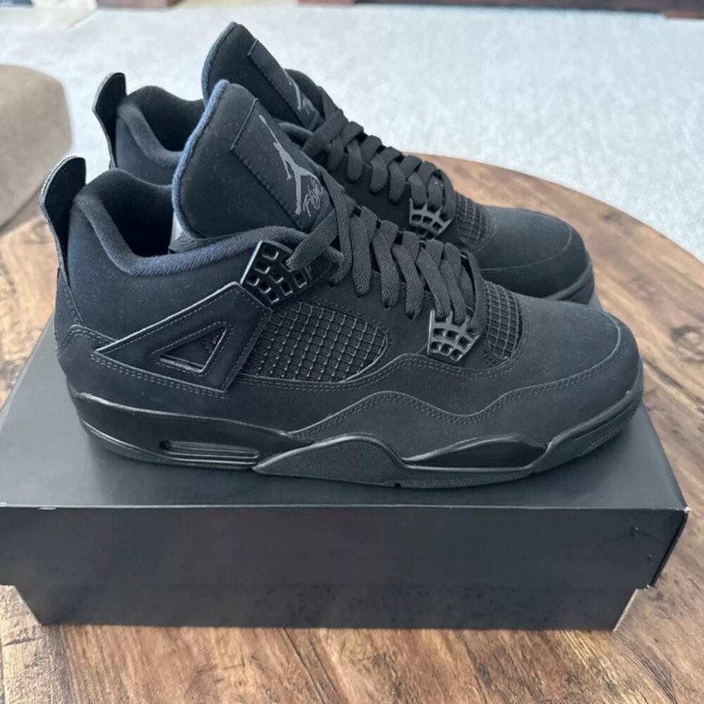 Air Jordan 4s Black cat